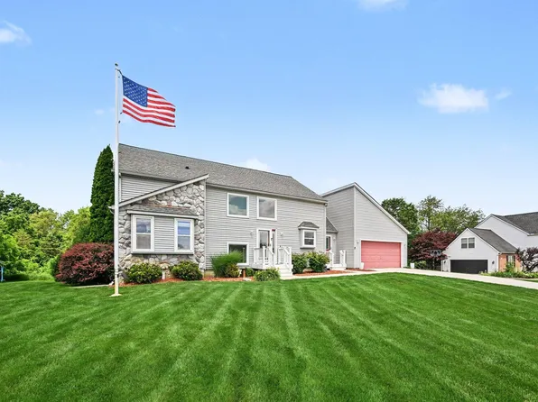 4234 Lori Lynn Ln, Whitmore Lake, MI 48189