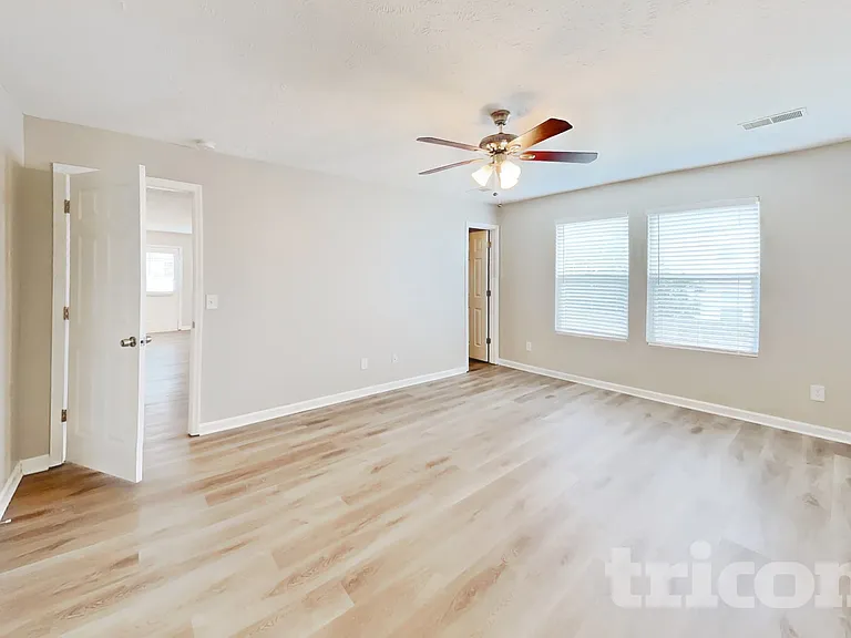 5004 Millpond Ct — Photo 7