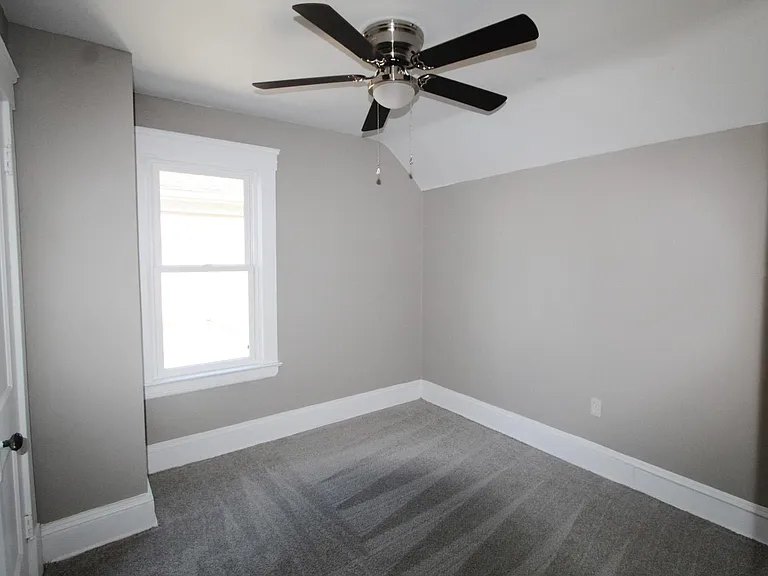 11920 Browning Ave — Photo 13