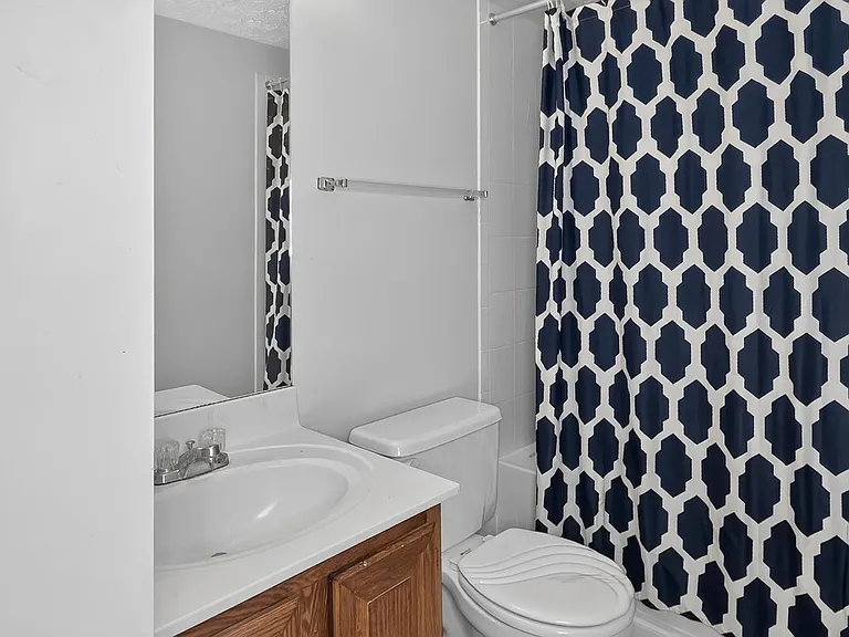 9205 Gatewater Ter — Photo 38