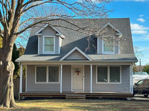 101 Ocean Avenue, Center Moriches, NY 11934