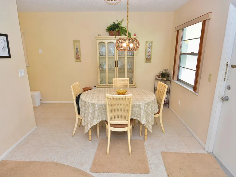 1225 NW 21st St #2105 — Photo 9