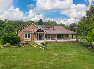 2268 E 2250 North Rd, Carlock, IL 61725