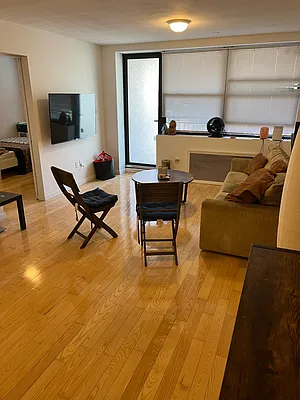 Rented by E Realty International Corp | media 9