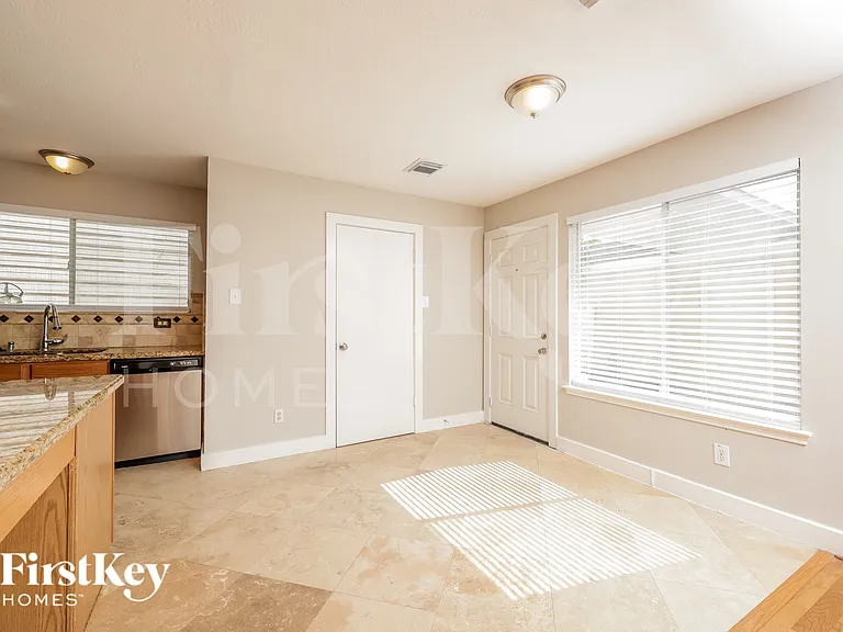 18819 Atasca Oaks Dr — Photo 6