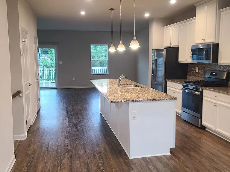 1006 Valley Run Dr — Photo 8
