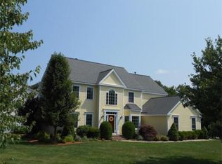 1 Galahad Rd, Shrewsbury, MA 01545