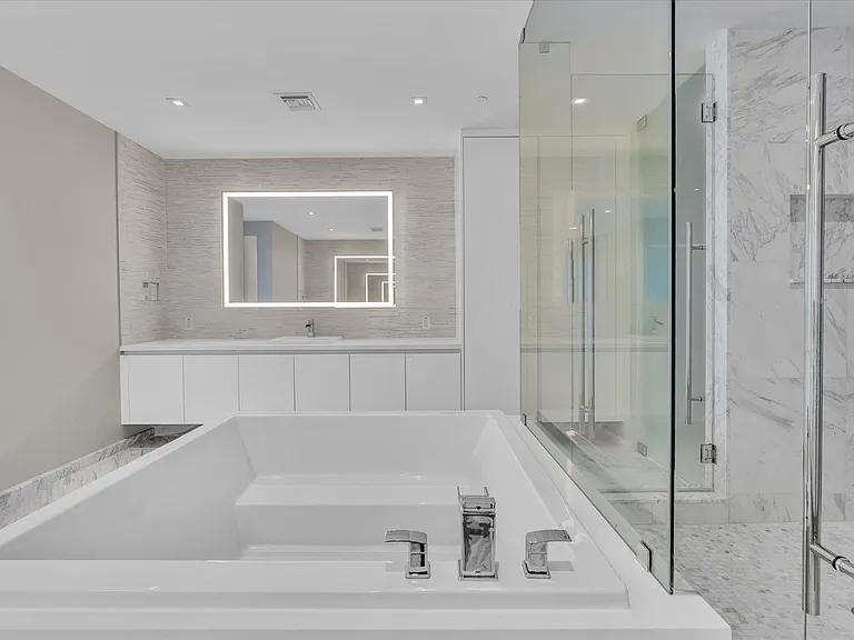 701 N Fort Lauderdale Beach Blvd #802 — Photo 42