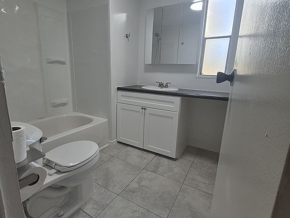 5th image of 19134 W Calgary Dr