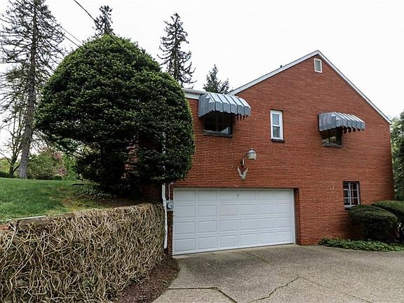 3rd image of 214 Drake Rd