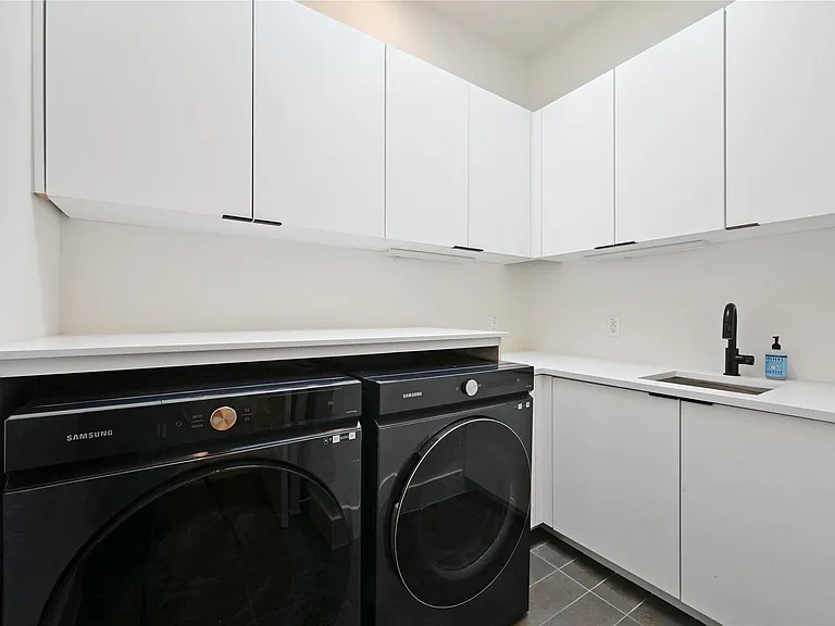 308 Briarwood Trl — Photo 16