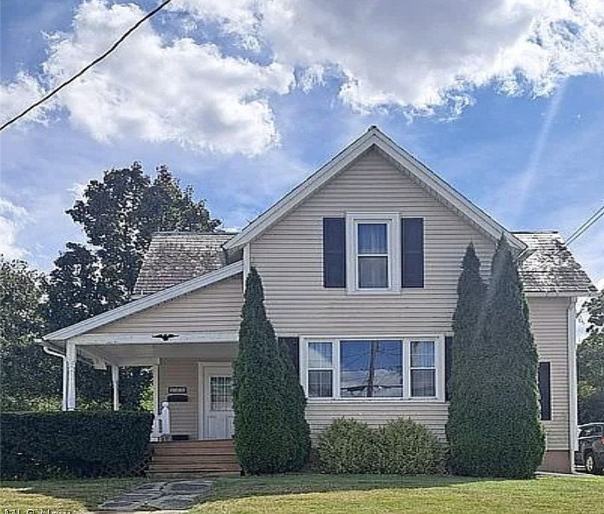 1st image of 222 W Friendship St