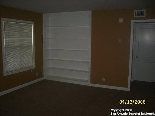 4th image of 526 FRESNO DR