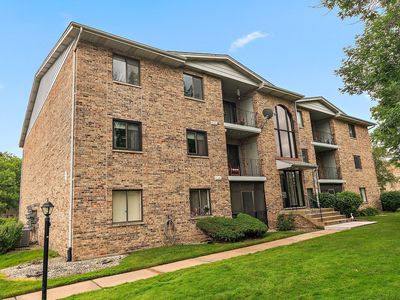 13248 W Circle Drive Pkwy APT 407, Crestwood, IL, 60418
