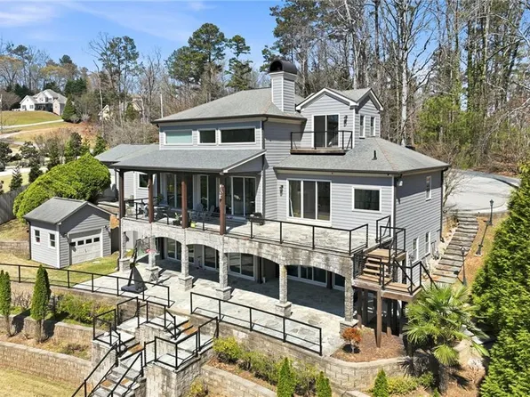 4801 Propes Dr, Oakwood, GA 30566