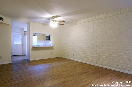 3rd image of 125 Edgewater Terrace #2