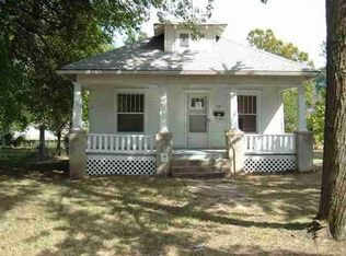 2724 SE Illinois Ave, Topeka, KS 66605