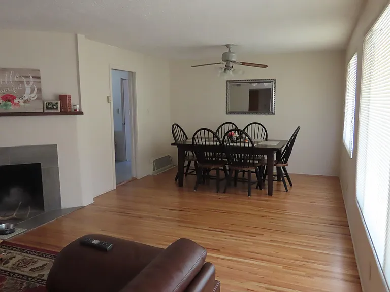 1849 E Georgia St NE — Photo 2