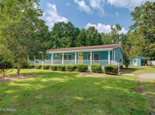 201 Oakmont Dr, Hampstead, NC 28443