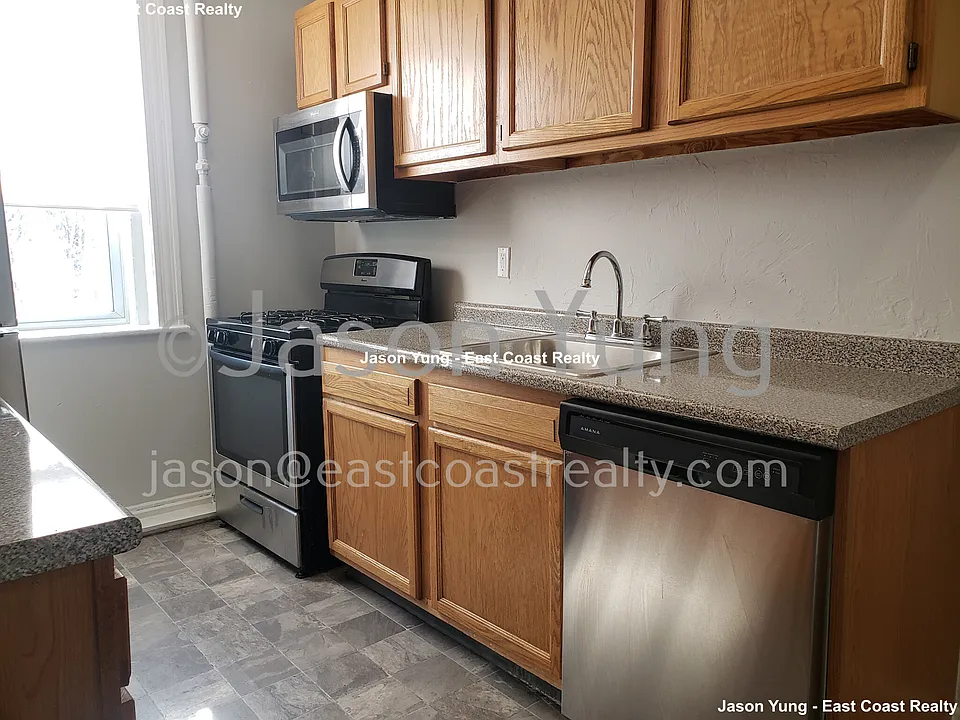 55 Linden St #3