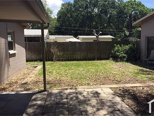5551 Kelly Dr N — Photo 13