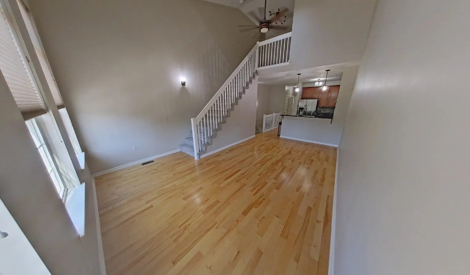 2 bed, 3.0 bath, 1702 sqft, $2,400 — Photo 3