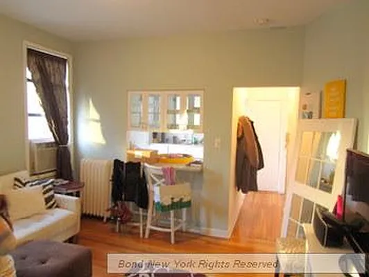 Rented by Bond New York | media 11