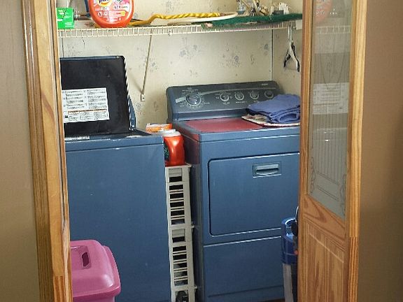 Seperate Laundry room