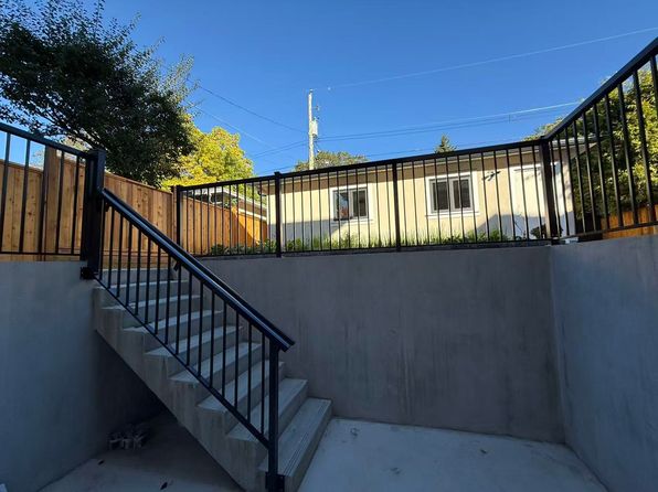 2 bedroom rental in Vancouver — photo 4