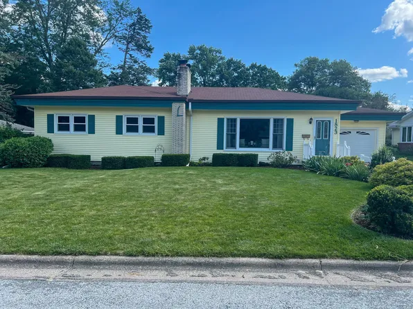 1823 2nd Ave NW, Waverly, IA 50677