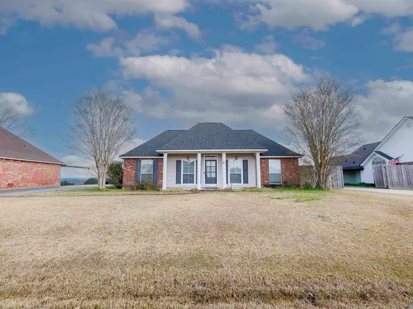 24610 Rolling Meadow Dr, Denham Springs, LA 70726