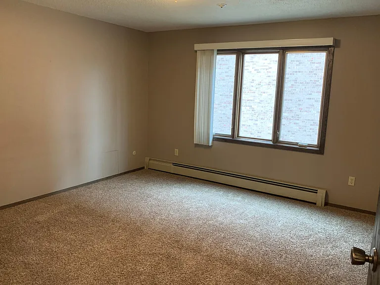641 S Main Ave #6 — Photo 14