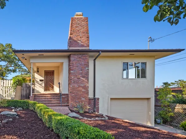 1028 W Franklin St, Monterey, CA 93940
