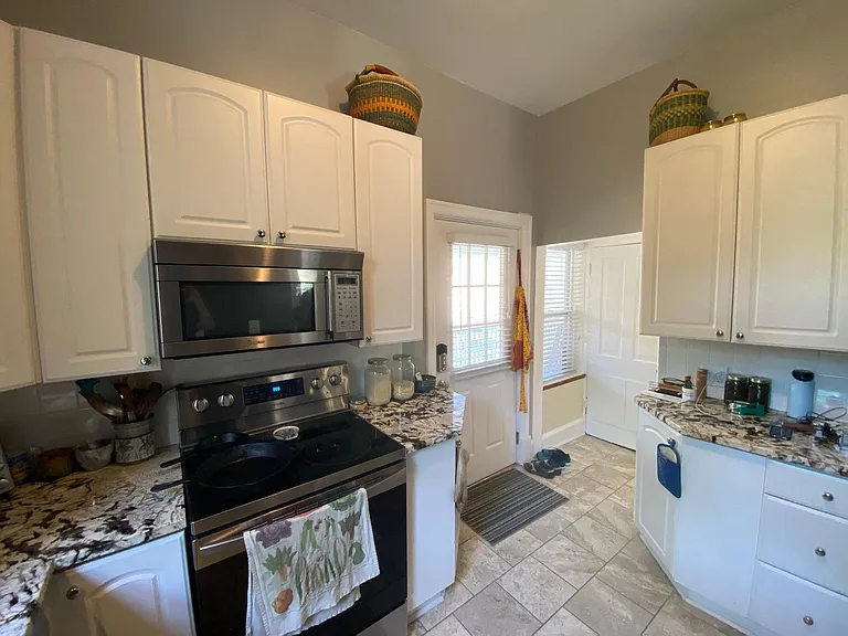6839 Waldemar Ave — Photo 38