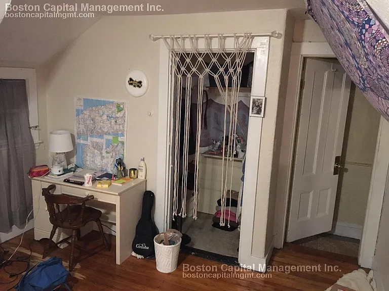 76 Linden St #2 — Photo 11