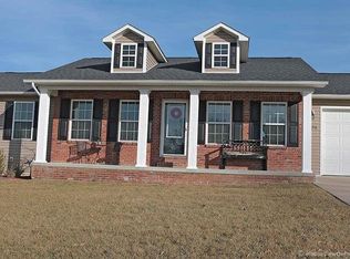 104 Aerie Ln, Cape Girardeau, MO 63701