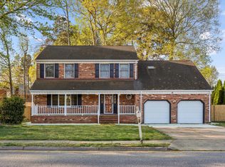 13 Estate Dr, Hampton, VA 23666