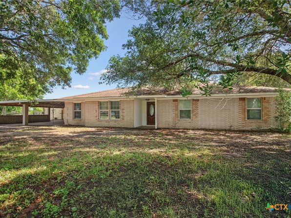 382 Schell Rd, Victoria, TX 77904