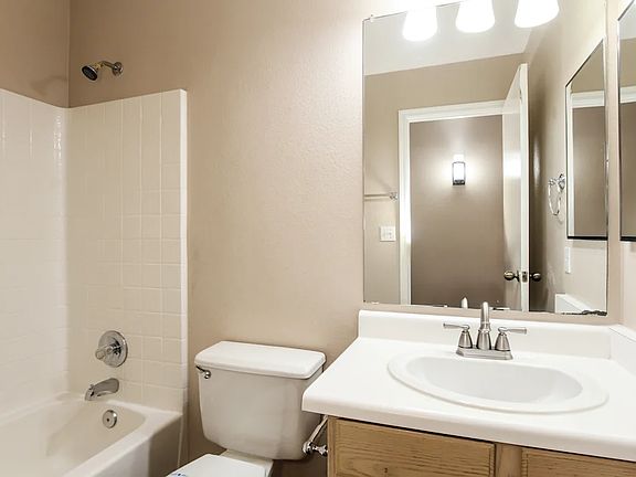 3rd image of 3217 W Donald Dr