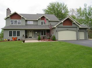 5100 Riverbend Ct, Oscoda, MI 48750