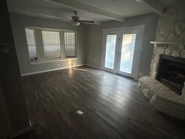 5416 Spring Willow Dr — Photo 2