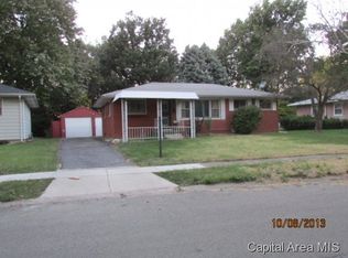 81 Glen Aire Dr, Springfield, IL 62703