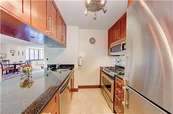 Sold by (Legacy) Elegran | media 11