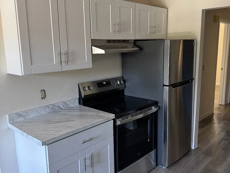 Willowbrook Apartments — Photo 23