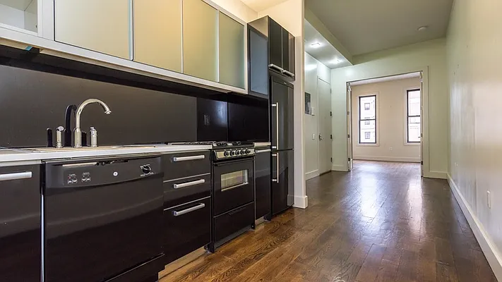 Rented by Nooklyn NYC LLC | media 8