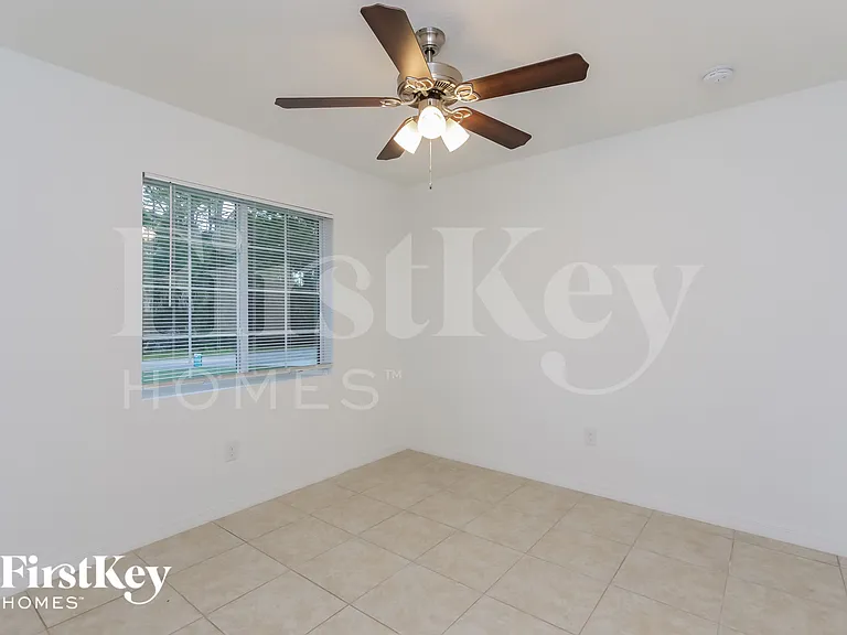 5569 Landry Ave — Photo 10