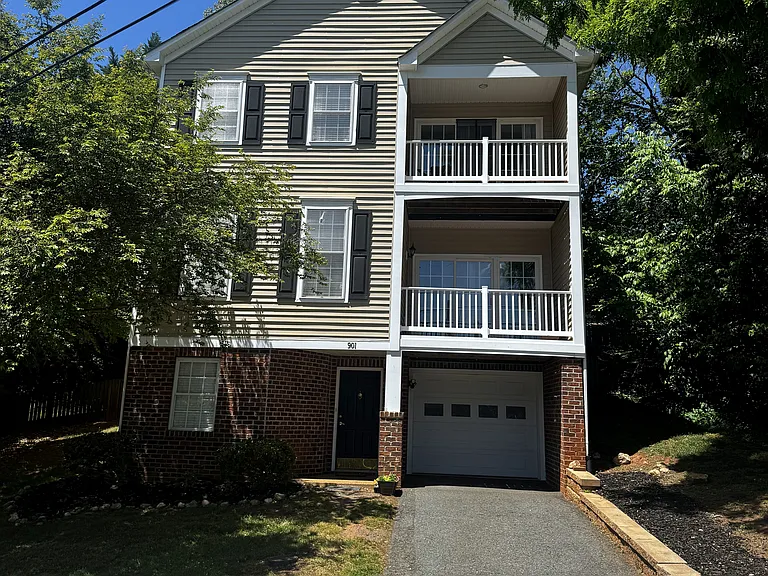 901 Raymond Rd — Photo 3