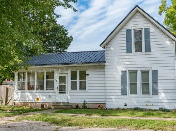 305 N West St, Milford, IN 46542