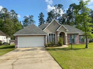 437 Laurelleaf Ln, Covington, LA 70433