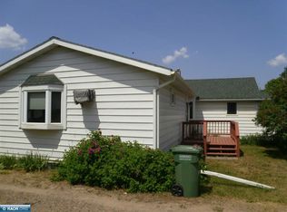 4261 4th St, Hibbing, MN 55746